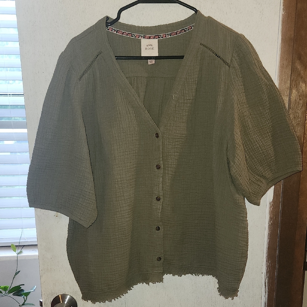Knox Rose Green Boxy Short Sleeve Button Down Shirt